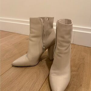 Steve Madden Cream Ankle Boots
